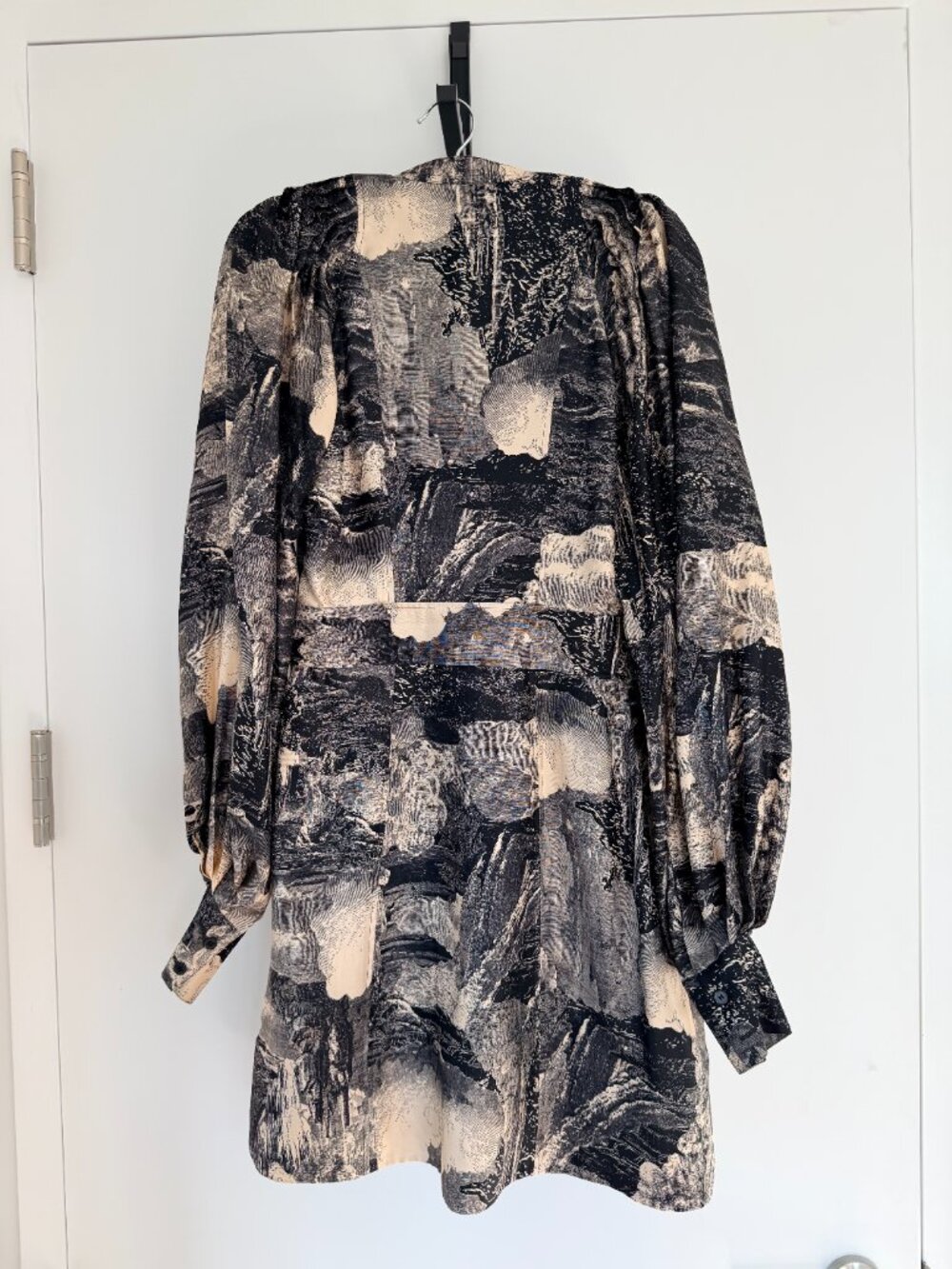 Burberry Dress 2019 SS Japanese newspaper print - Picture 2 of 5